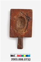 藏品(長方形四面雕木雕龜桃連錢魚紋小型帶柄粿印)的圖片