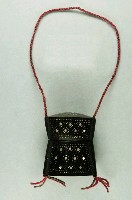 藏品(阿美族牛角煙草盒)的圖片