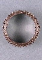 藏品(金屬鑲珠手鐲)的圖片