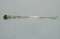 藏品(雕花翠玉金屬簪)的圖片