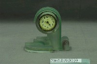 藏品(精工舍製青綠色磨砂玻璃造型桌鐘)的圖片