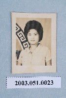 藏品(女子半身獨照)的圖片