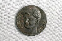 藏品(臺北第一中學校麗正會紀念章)的圖片