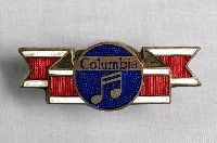 藏品(古倫美亞唱片公司紀念章)的圖片