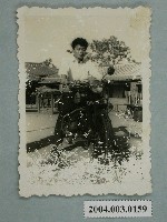 藏品(騎打檔車的男子)的圖片