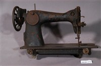 藏品(手搖式縫紉機)的圖片