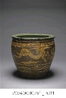藏品(褐釉龍紋皮蛋甕)的圖片