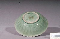 藏品(青瓷紅蝦花形碗)的圖片