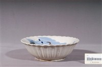 藏品(彩繪山水紋菱花口碗)的圖片