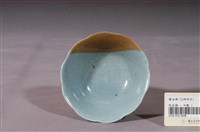 藏品(青瓷醬釉花形碟)的圖片