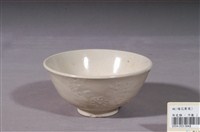 藏品(米白釉梅花紋碗)的圖片