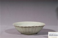 藏品(彩繪花卉紋綠釉花形碗)的圖片