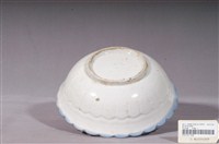 藏品(彩繪山水景緻花形碗)的圖片