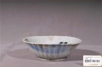 藏品(彩繪山水景緻花形碗)的圖片