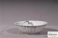 藏品(彩繪山水景緻花形碗)的圖片