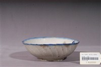 藏品(彩繪山水景緻花形碗)的圖片