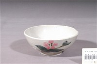 藏品(白釉紅花綠葉彩繪紋瓷碗)的圖片