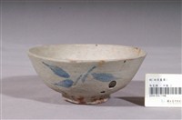 藏品(白釉藍葉陶碗)的圖片