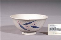 藏品(白釉紅花藍葉彩繪紋瓷碗)的圖片