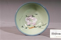 藏品(青釉藍邊粉花綠葉彩繪紋瓷碗)的圖片