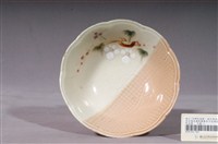 藏品(手繪白梅花紋雙色花口碗公)的圖片