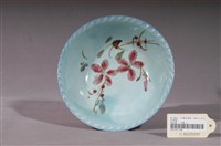 藏品(藍地粉紅釉花卉紋碗)的圖片