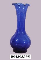 藏品(藍色攪料玻璃花瓶)的圖片