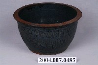 藏品(新竹林振興窯藍釉角砵)的圖片