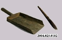 藏品(銅製畚斗與掃帚組件)的圖片