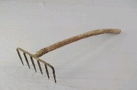 藏品(六齒耙)的圖片