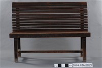 藏品(長形木椅)的圖片