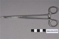 藏品(M.D.-U.S.N.彎半齒止血鉗)的圖片