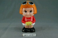 藏品(國際牌四十週年紀念女娃娃存錢筒)的圖片