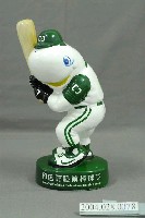 藏品(和信鯨棒球娃娃存錢筒)的圖片