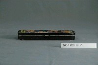 藏品(加菲貓卡通圖案鐵製長方形雙層鉛筆盒)的圖片