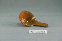 藏品(醬色素面瓷湯匙)的圖片