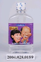 藏品(名牌食品股份有限公司發行2000年總統大選候選人許信良、朱惠良主題之瓶裝悅氏礦泉水)的圖片