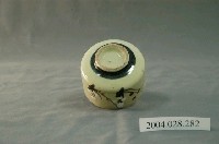 藏品(日式花紋小瓷杯)的圖片