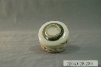 藏品(日式花紋小瓷杯)的圖片