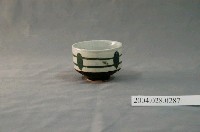 藏品(日式花紋小瓷杯)的圖片