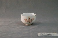 藏品(日式花紋小瓷杯)的圖片