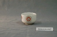 藏品(日式花紋小瓷杯)的圖片