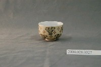 藏品(花紋小瓷杯)的圖片