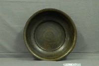 藏品(銅製牡丹花草暗紋臉盆)的圖片