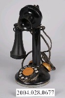 藏品(燭臺型撥號式電話機)的圖片