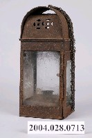 藏品(鐵製銅錢紋煤油燈)的圖片