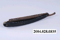 藏品(東和牌黑色木柄直式剃刀)的圖片
