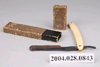 藏品(SUZUMASA牌象牙柄直式剃刀組)的圖片