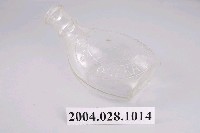 藏品(透明躺式玻璃奶瓶)的圖片