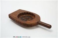 藏品(酒瓶形單面雕龍鳳囍字紋帶柄餅印)的圖片